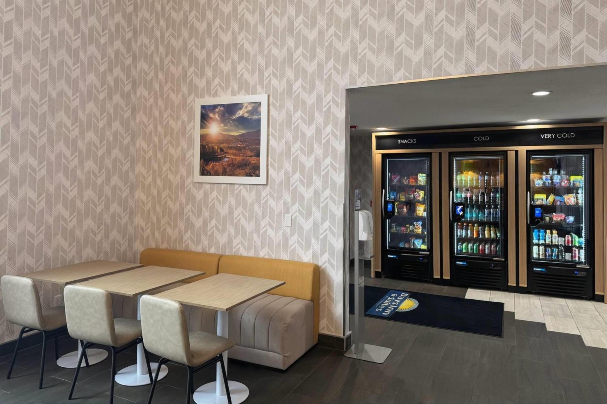 Days Inn & Suites By Wyndham Wausau Exteriér fotografie