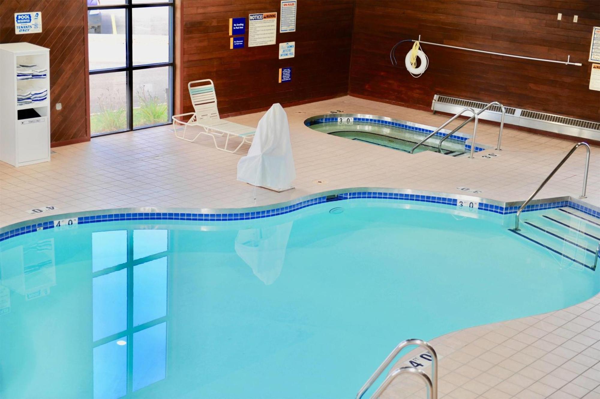 Days Inn & Suites By Wyndham Wausau Exteriér fotografie